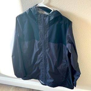 Mountain hardware raincoat black